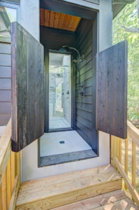 A door open to the outside of a house.